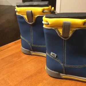 Keen waterproof boots